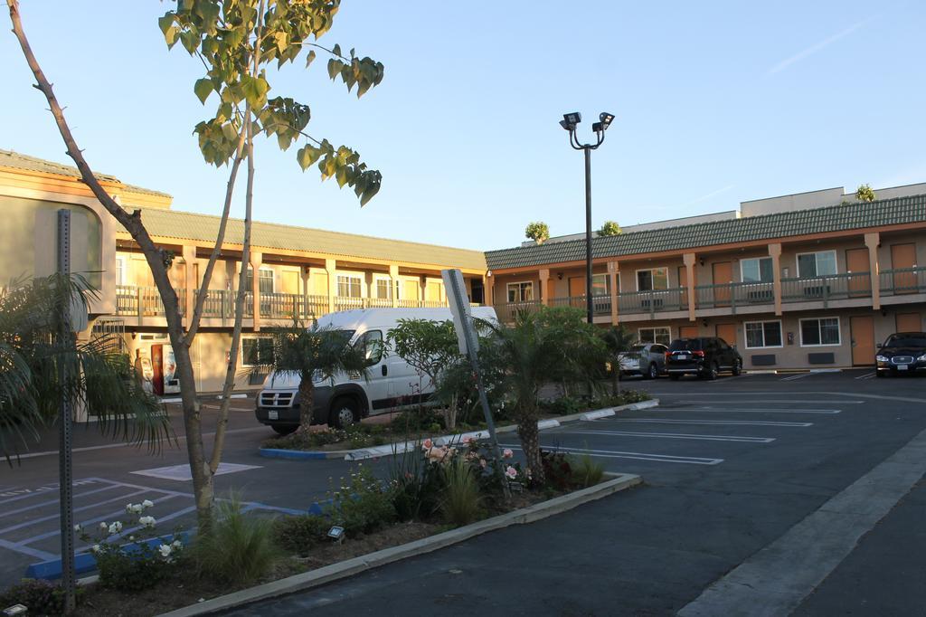El Rancho Inn Hawthorne Bagian luar foto